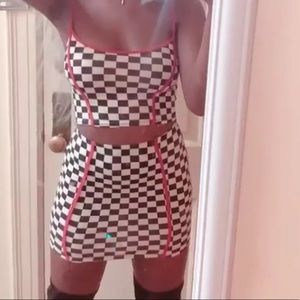 2 piece checker set.